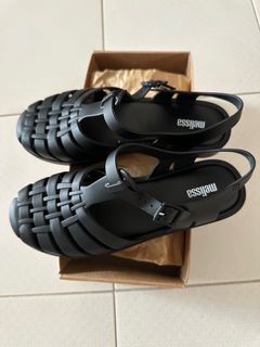 (Category: ) located in . Submitted by joychua111 (Listing ID 1299703910, Image 1). Description: .