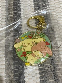 MY MELODY AND CINNAMON ROLL VINTAGE KEYCHAIN