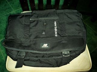 NewBalance Laptop sling bag