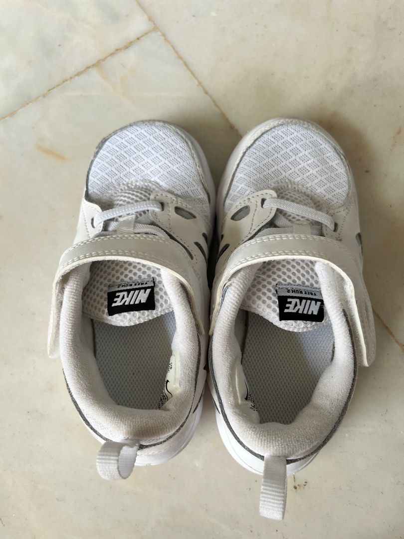 Nike hook and loop discount