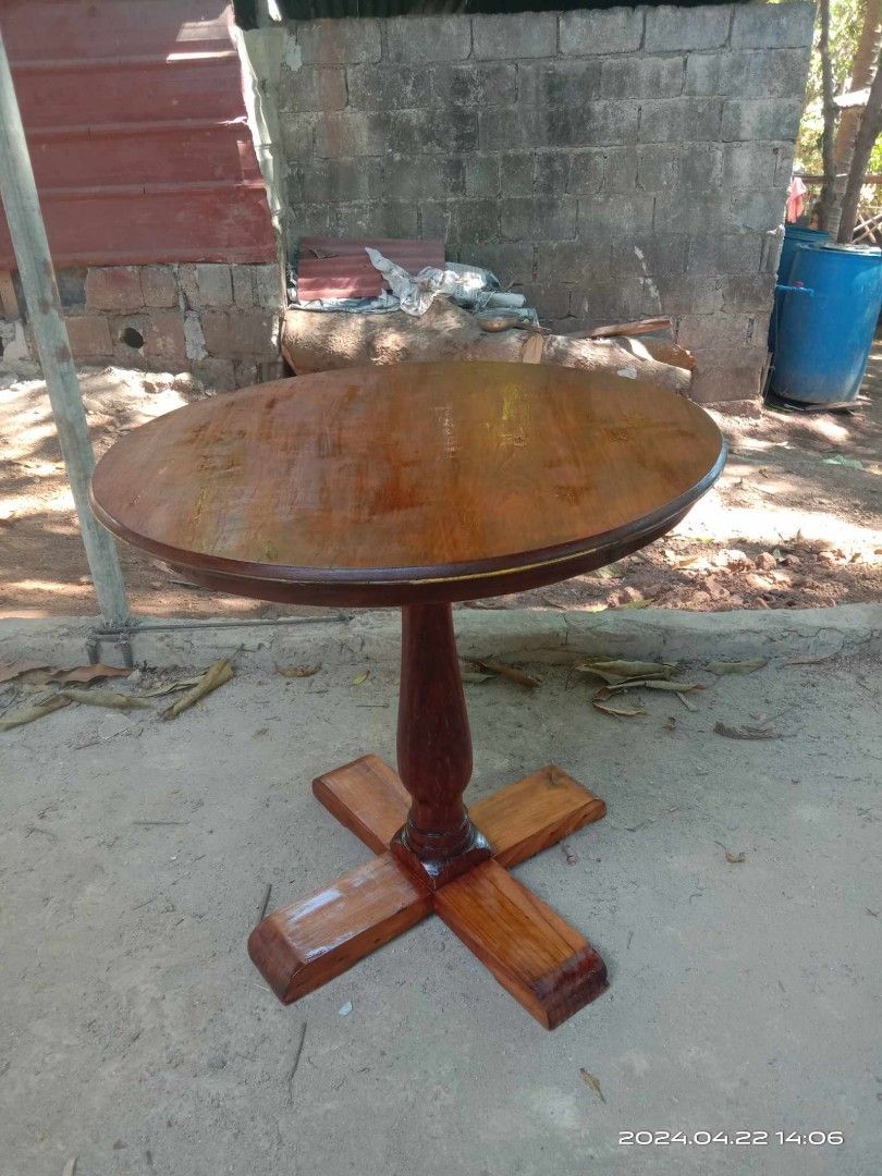 Old Coffee Table (Category: Other Home Furniture) located in Paranaque City. Submitted by mommykiee (Listing ID 1299656438, Image 3). Description: Old coffee table Made of narra wood 1pc narra top Size: D24 H23inch Ready to use.