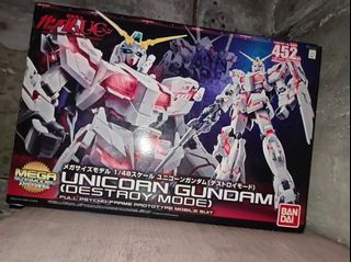 Original Bandai Gundam Unicorn 1/48 Mega Size
