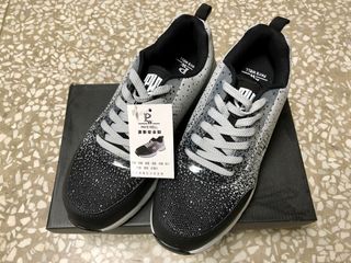 由 txf55 (刊登 ID 1299697160，圖片 1) 提交，位於 的 (類別：)，說明：。