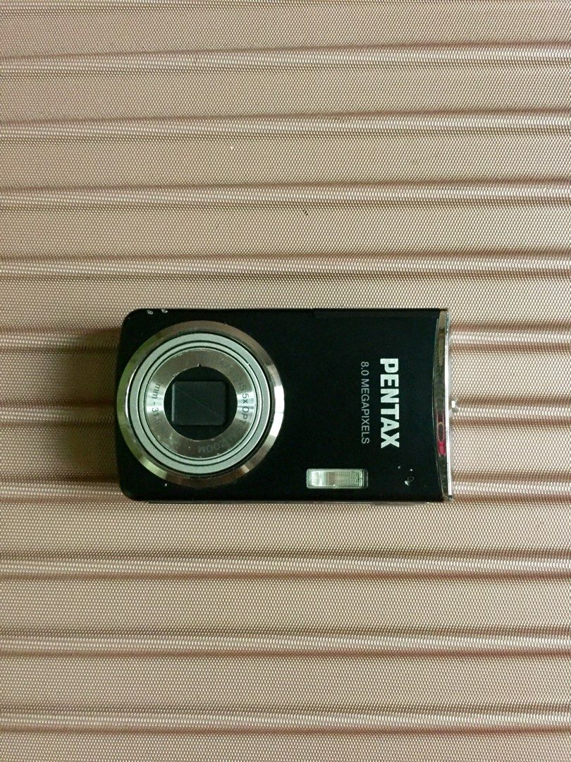 Optio M50 (Category: Cameras) located in Mambajao. Submitted by corals_are_carol (Listing ID 1299639668, Image 1). Description: The LCD is brand new and recently changed! 💯 (Cosmetics 9/10) Flaws: — The CCD sensor needs to be replaced — The lens of the camera won't open (needs to be checked and repaired) Inclusions: 🧷Unit 🧷Battery 🧷Cute beaded strap! 🌺 THE PRICE IS NEGOTIABLE! 💯.