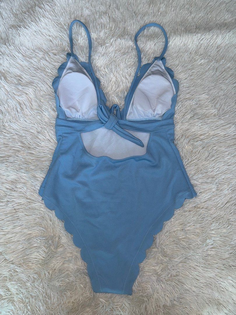 Powder Blue One Piece Swimsuit (Category: Bikinis & Swimsuits) located in Imus. Submitted by rhuxzel (Listing ID 1184129066, Image 2). Description: With pads Super nice fabric Never been used, nilabhan lang po..