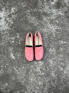 Prada Loafers Pink 🗣️