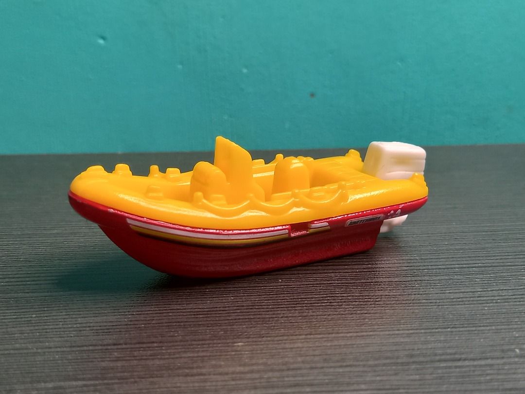 Raft Boat 2011 Mattel Matchbox Diecast, Hobbies & Toys, Toys & Games on ...