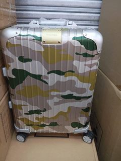 Rimowa  comoplage Aluminum luggage  cabin size 20