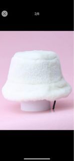 Shein Solid Fluffy Bucket Hat