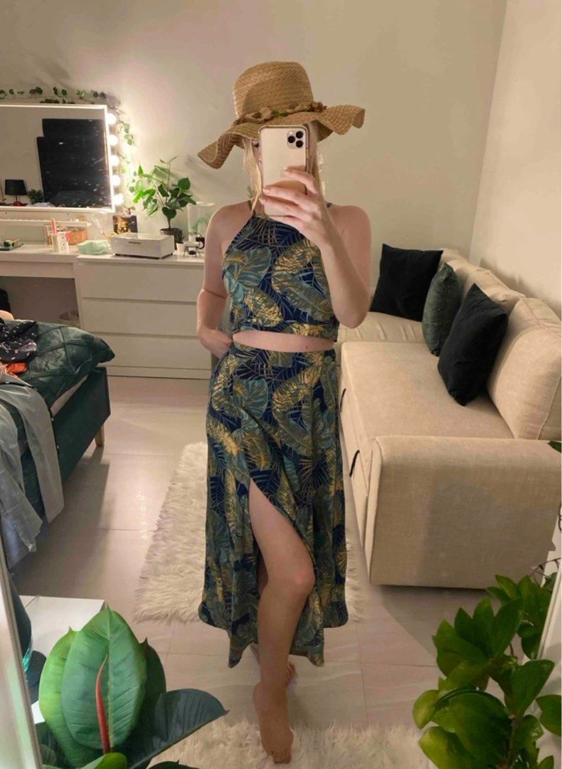 Shein Summer Coordinates (Category: Sets or Coordinates) located in Caloocan City. Submitted by decluttermnl__ (Listing ID 1299738267, Image 3). Description: Small on tag .