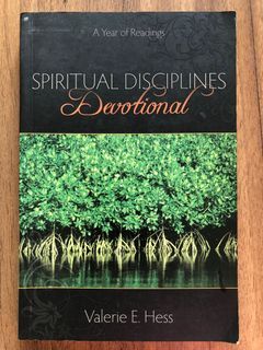 SPIRITUAL DISCIPLINES DEVOTIONAL (A Year of Readings)