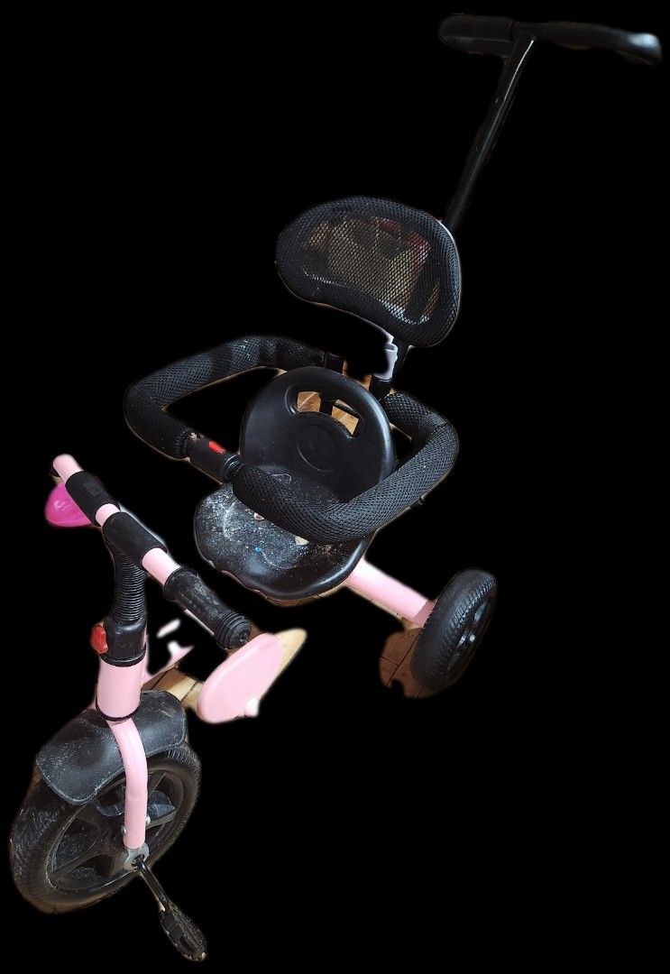 Stroller Bike (Category: Strollers) located in Makati City. Submitted by alexi_l (Listing ID 1299670833, Image 1). Description: pink stroller bike bought in 2022 used 2 or 3 times and just stored no issues, just needs cleaning rfs: Daughter did not like sitting in it negotiable!.