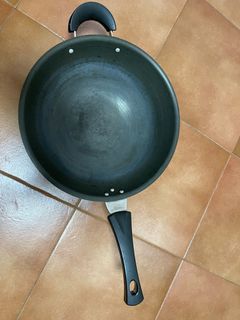 (Category: ) located in . Submitted by unbelievable_sales (Listing ID 1299669283, Image 1). Description: .