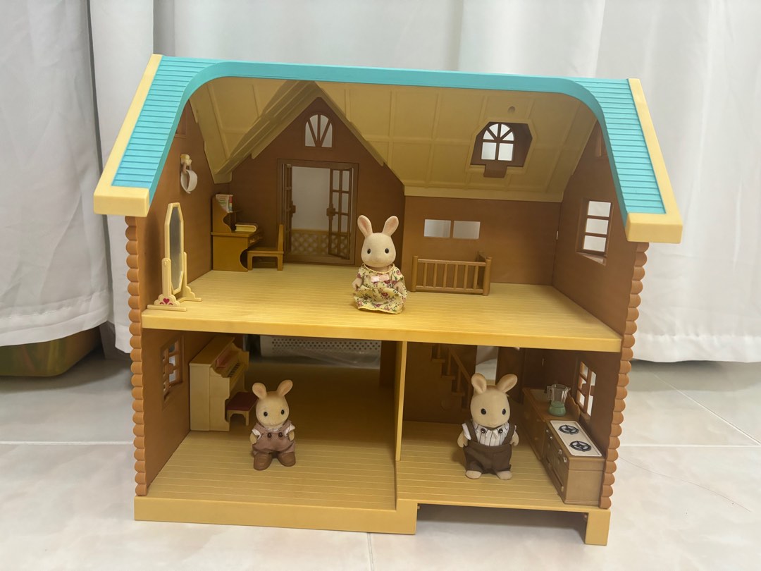 Sylvanian larchwood lodge store