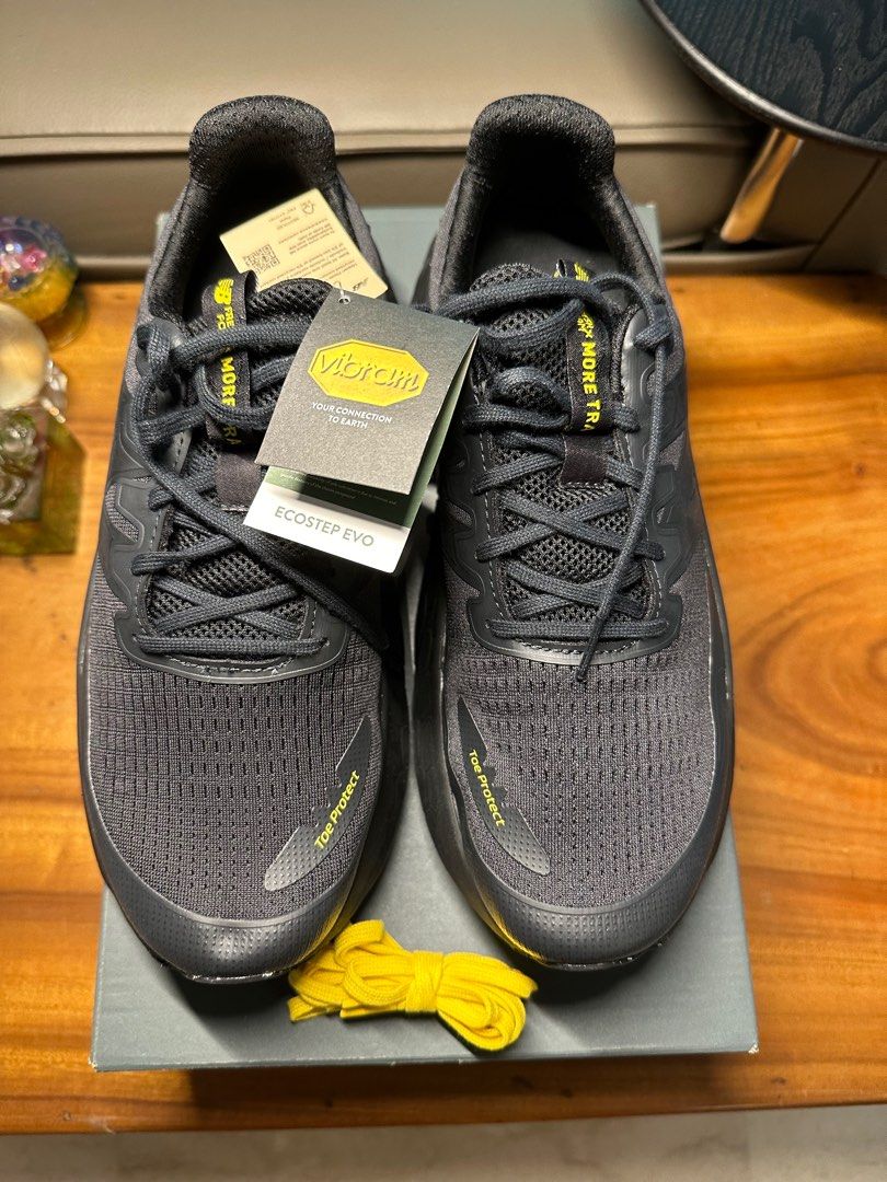 New balance 519 mens gold sales
