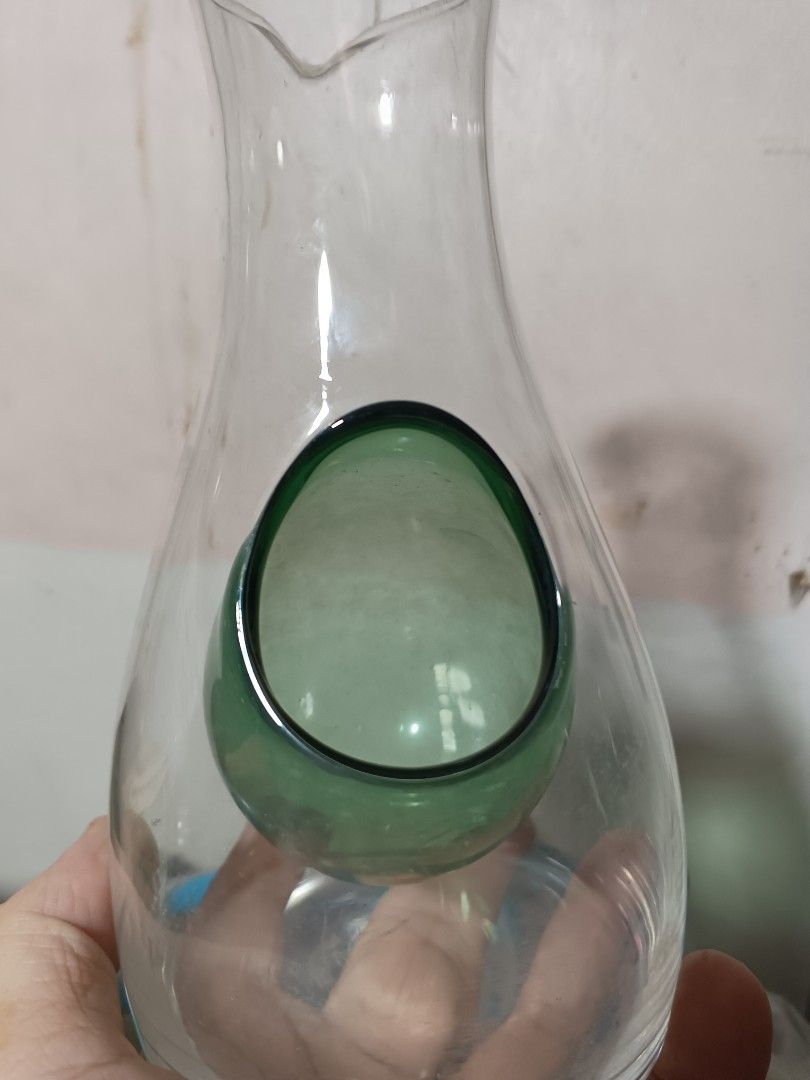 Wine decanter (Category: Wine Cellar & Storage) located in Quezon City. Submitted by toys_r_here (Listing ID 1299770251, Image 2). Description: As is po Pa check nlng ng condition sa pics What you see is what you get Shipping fee sa buyer haggle pwede PM ME FOR MORE QUESTIONS First to pay gets the item ship pwed din Qc area near Starbucks ave.