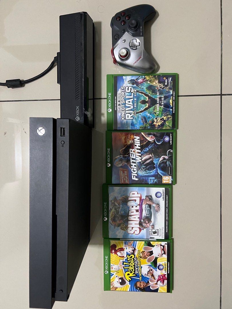 Xbox One X Kinect Set With Games