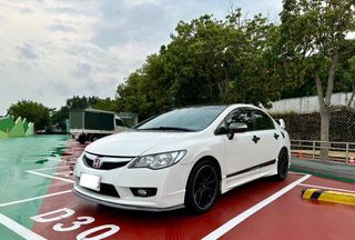 由 carshoppppp (刊登 ID 1299870942，圖片 1) 提交，位於 的 (類別：)，說明：。