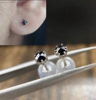 .20ct black diamond stud earrings