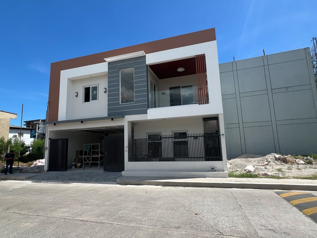 5 bedrooms house with pool for sale in greenwoods executive village