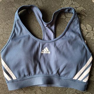 (Category: ) located in . Submitted by declutterwithkath (Listing ID 1299805268, Image 1). Description: .
