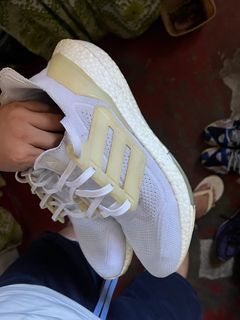 Adidas ultraboost triple white
