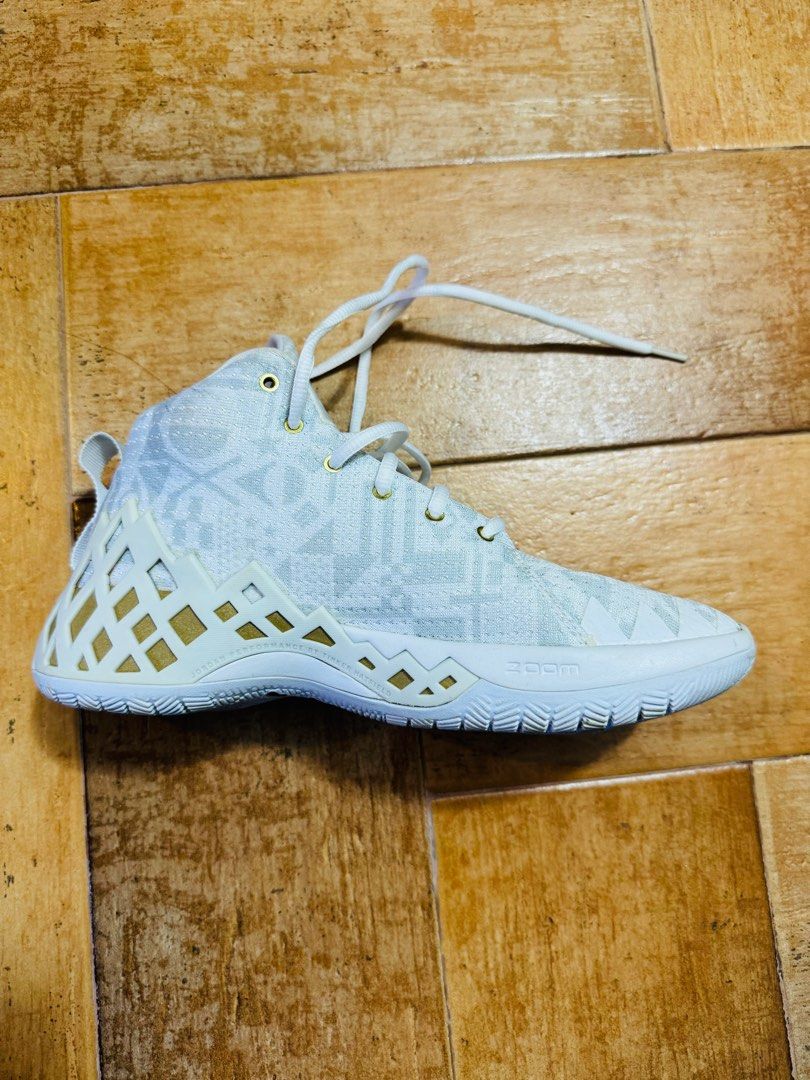 Jordan jumpman diamond mid gold top