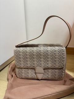 （分類：）位於 。 由 ipn1019 提交（商品編號 1299789385，圖片 1）。簡介： 。