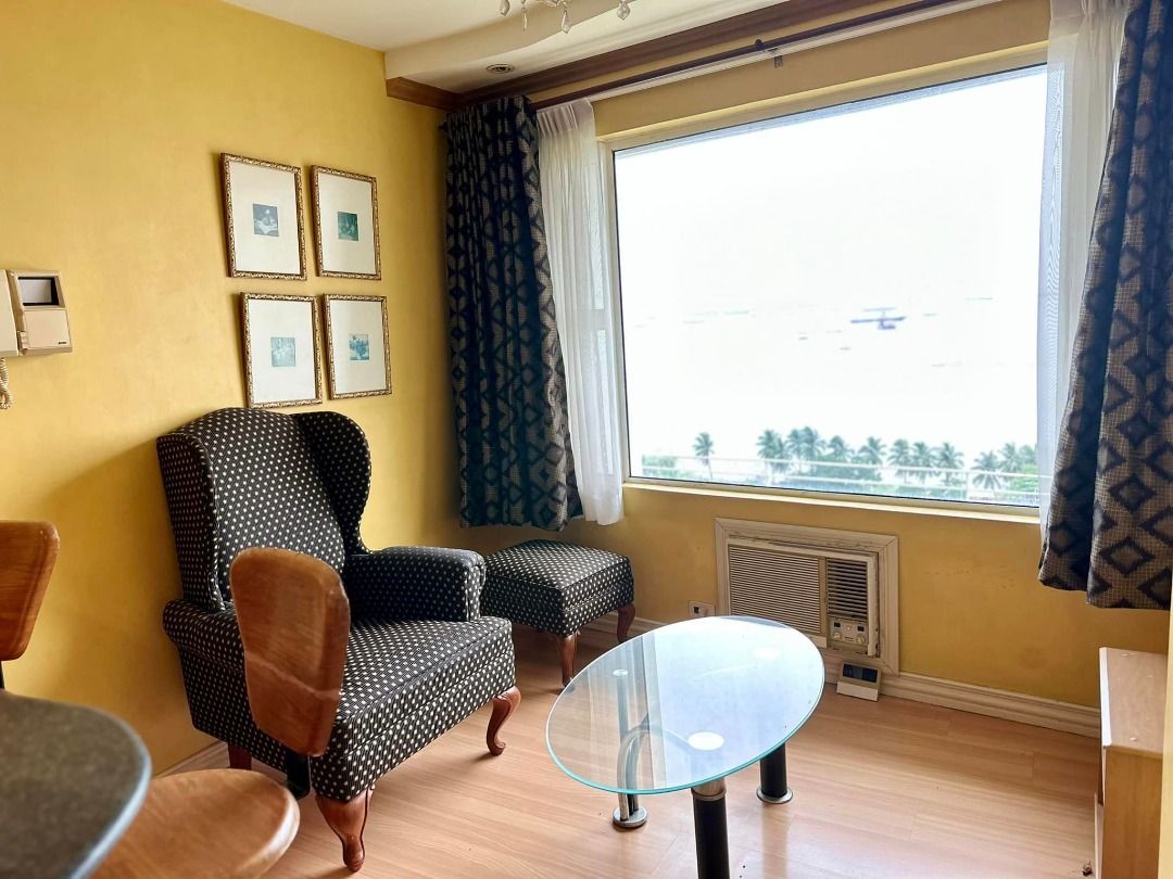 ALPHA GRANDVIEW CONDOMINIUM MALATE MANILA (Category: Apartments & Condos) located in Muntinlupa City. Submitted by kaelakuneho (Listing ID 1299832900, Image 1). Description: 1 Bedroom Fully-Furnished Manila. A 36sqm unit facing the sunset view of Manila Bay. Building is located at the strategic area of Malate. Near US Embassy, Malate Church, Harrison Plaza, Robinson’s Mall, San Andres Market, Aristocrat Restaurant. Near UP Manila, De La Salle Taf