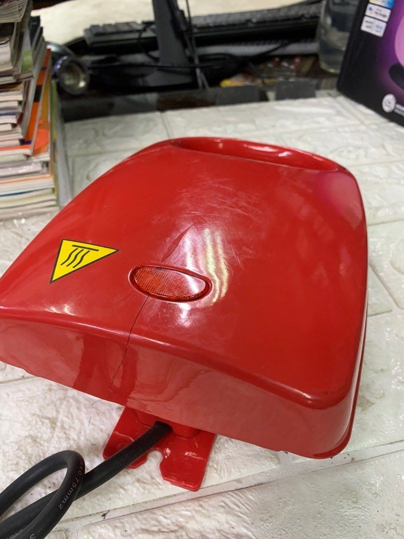 Anko Mini Breakfast Maker -220volts (Category: Breadmakers) located in Pasay City. Submitted by enrico_appliances (Listing ID 1299803931, Image 2). Description: excellent condition 220 volts minimal markings.