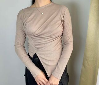 (Kategori: ) berada di . Dikirim oleh missteeqa (ID iklan 1299890435, Gambar 1). Deskripsi: .