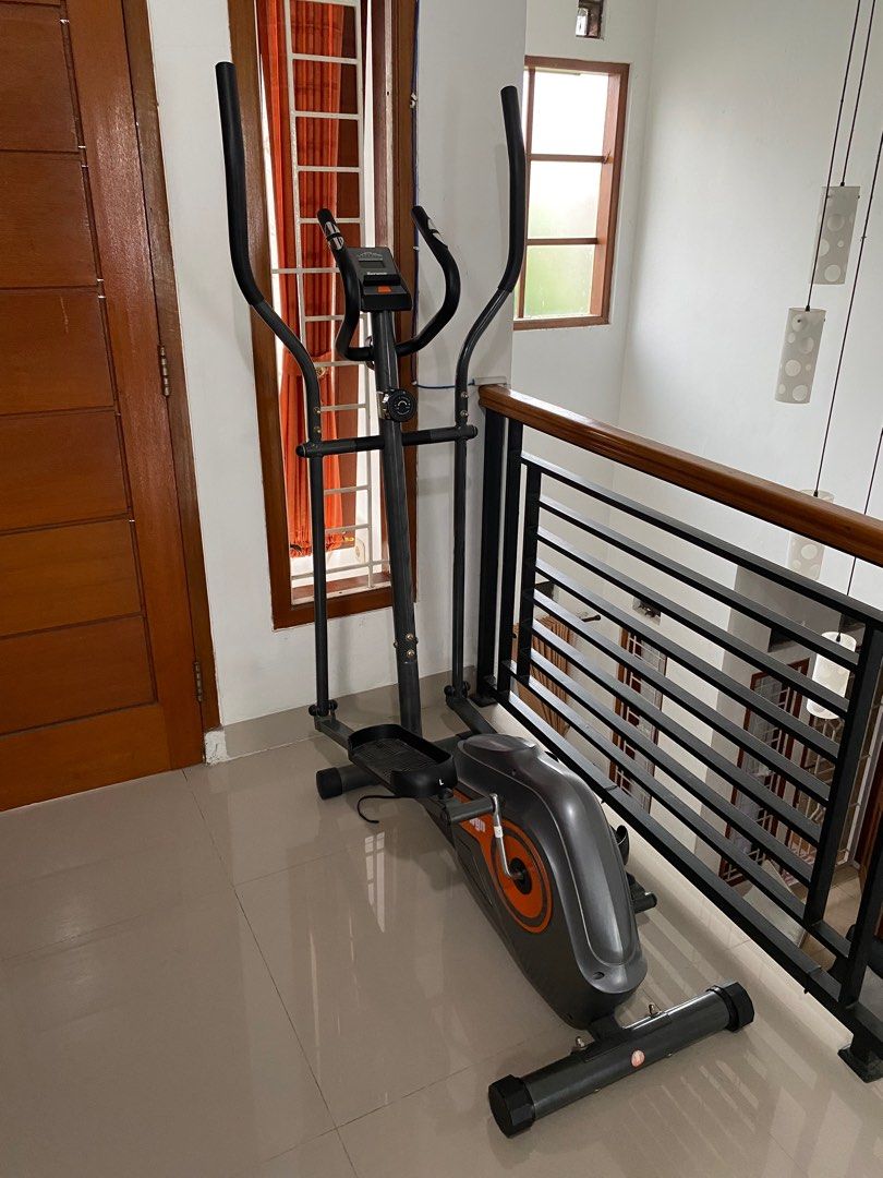 Berwyn elliptical bike deals