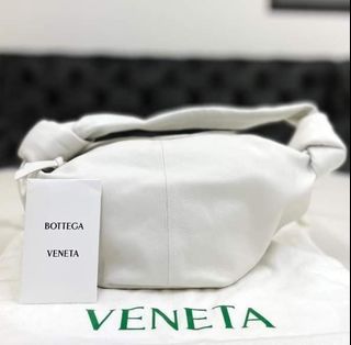 Bottega Veneta Double Knot Leather White Handbag 629635