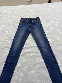 Brandnew Uniqlo skinny jeans low rise