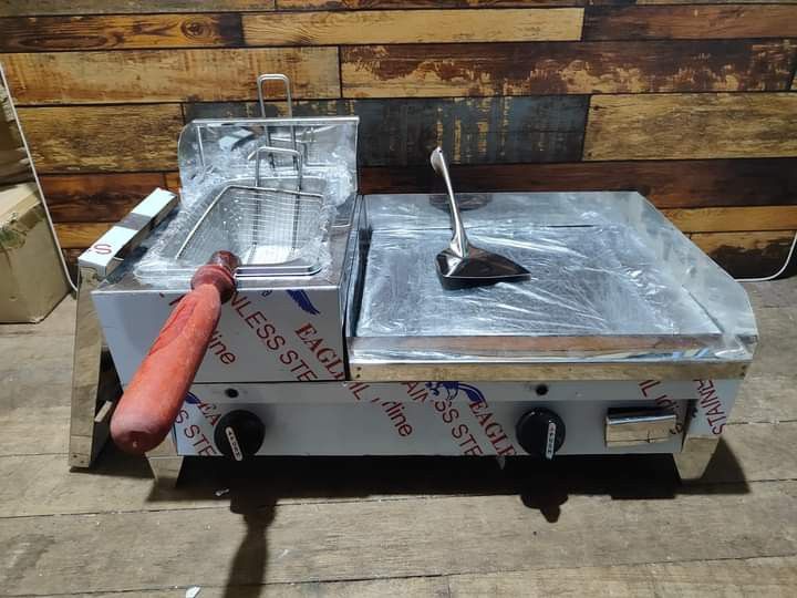 BURGER GRIL W/FRYER (Category: Fryers) located in Manila. Submitted by minidivisoria (Listing ID 1299928925, Image 2). Description: Onhand BURGER GRILL w/ Fryer 12x12 PRICE 2200 12x14 PRICE 2300 12x16 PRICE 2,400 12x18 PRICE 2,500 12x20 PRICE 2,800 w/sianse& egg molder.