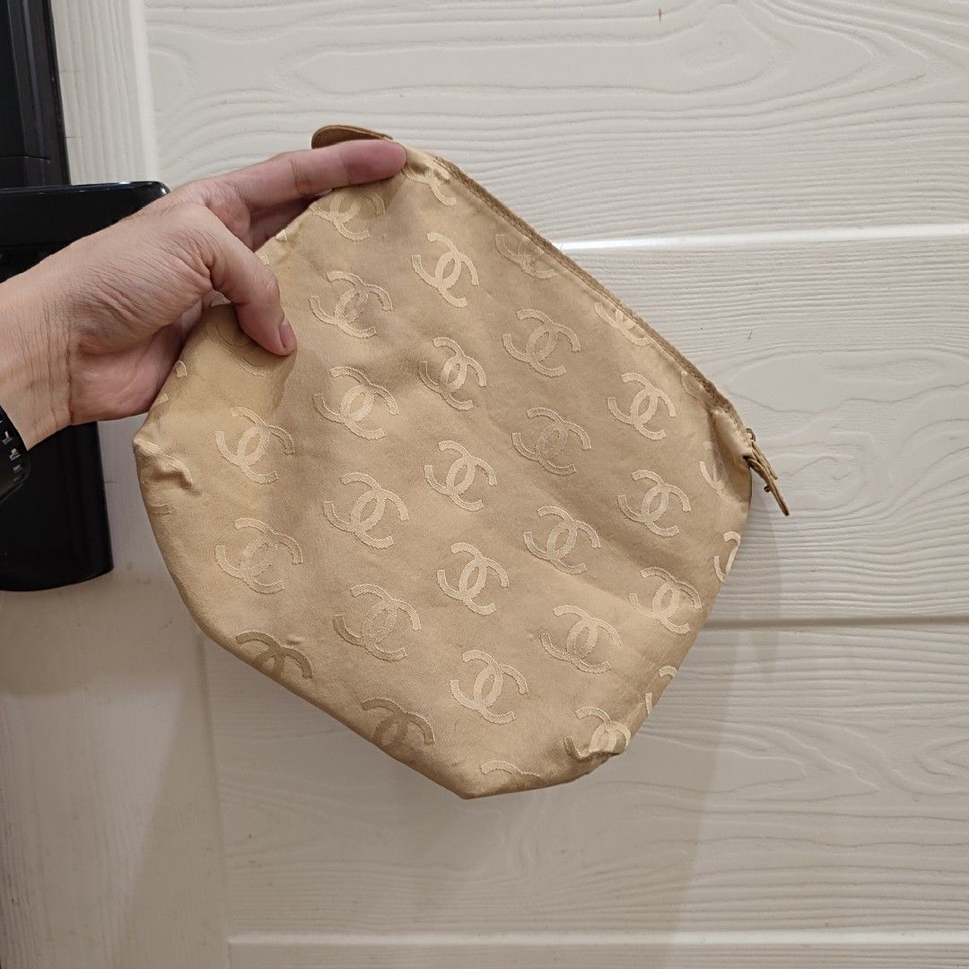 Chanel Jacquard Mono Beige Pouch (Category: Luxury Bags & Wallets) located in Taytay. Submitted by highendmnl (Listing ID 1299926557, Image 1). Description: Authentic chanel pouch Lampo zipper.