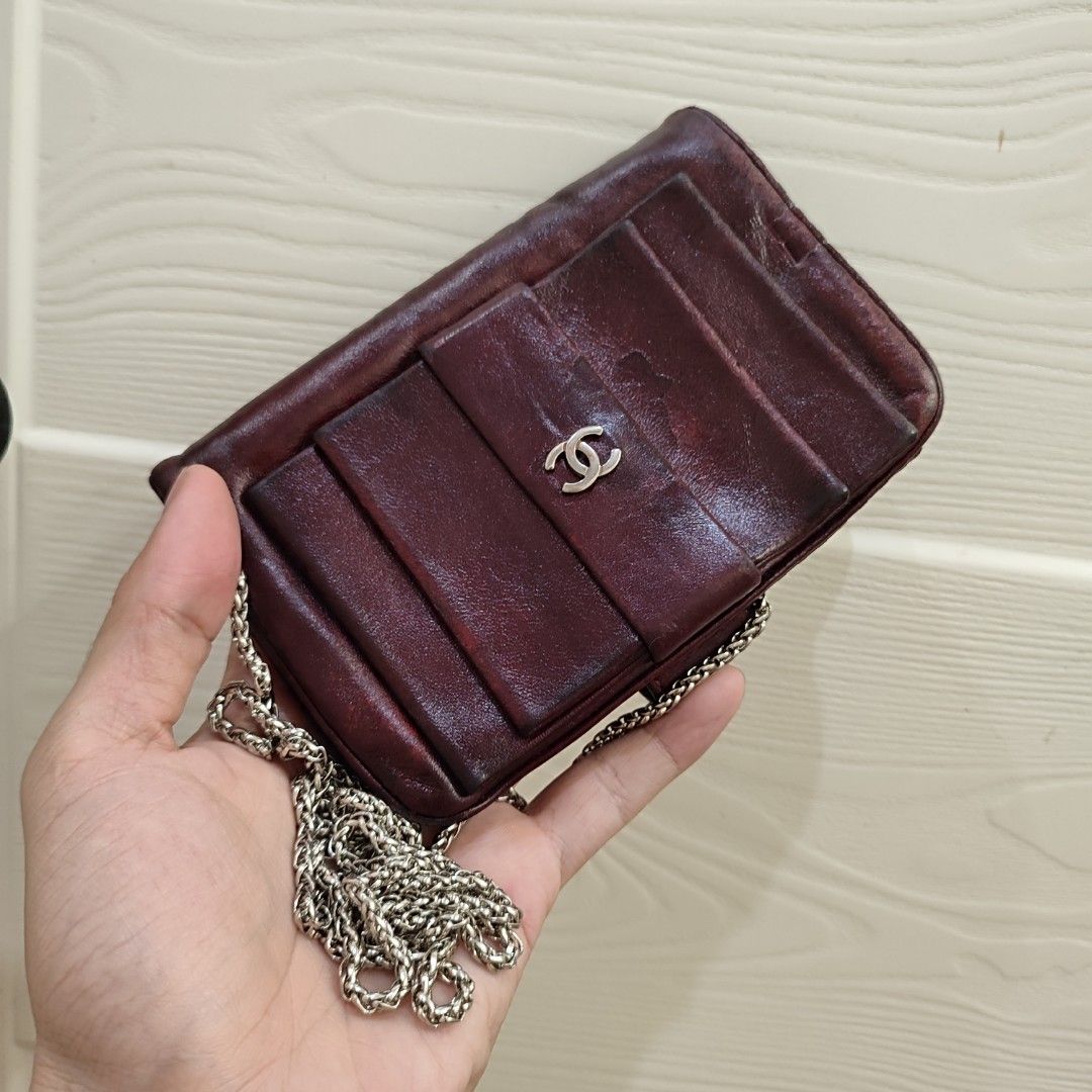 Chanel Woc Provided sling (Category: Luxury Bags & Wallets) located in Taytay. Submitted by highendmnl (Listing ID 1299926328, Image 3). Description: Chanel Wallet on Chain provided sling only from hk As is check pics for details holo intact pm me.
