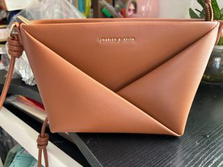 （分類：）位於 。 由 ynwinnie 提交（商品編號 1299813903，圖片 1）。簡介： 。