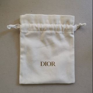 DIOR Beauté drawstring pouch with gold logo 2nd