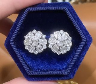 Flower Emerald Illusion Diamond Earrings (3ct face)
