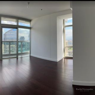 FOR RENT: West Gallery Place, 2 Bedroom Unit