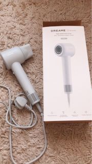 (Category: ) located in . Submitted by hype-beast (Listing ID 1299796884, Image 1). Description: .