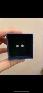 High end clover diamond earrings