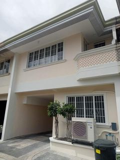 House For Rent in Quezon City Regency Park Townhomes 3 Bedroom 