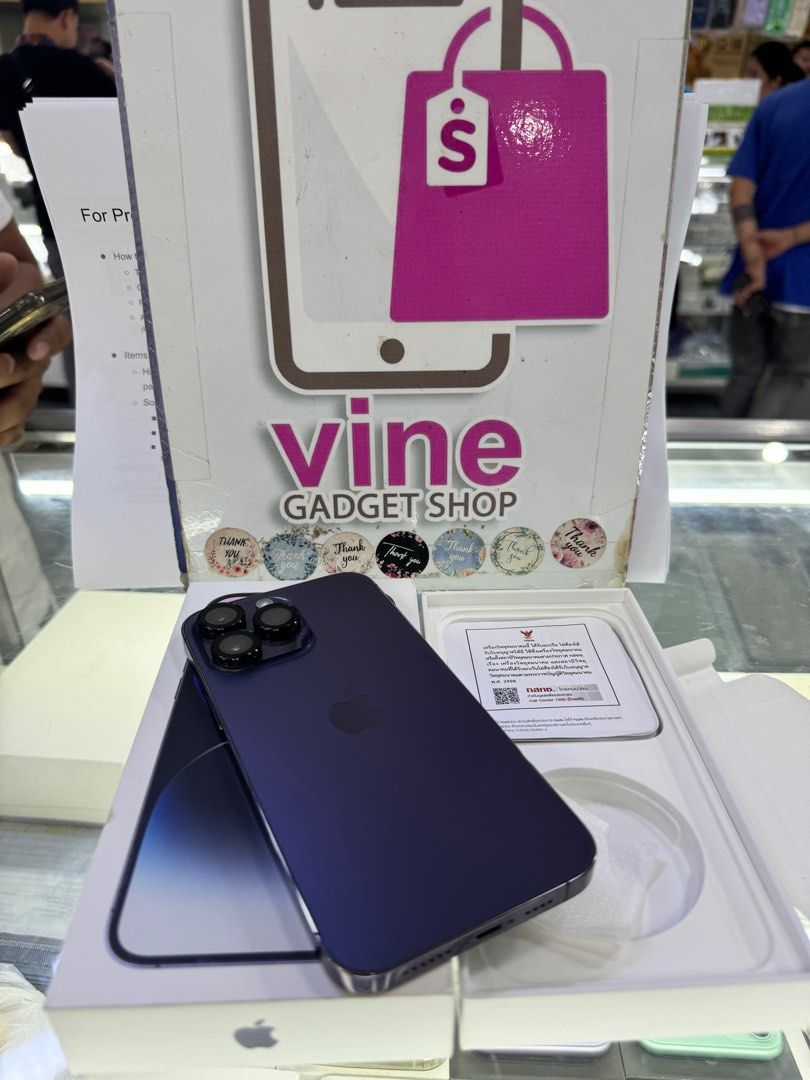 iphone 14 pro max 256gb smartlocked good as new (Category: iPhone 14 Series) located in Cainta. Submitted by vine_gadget_shop (Listing ID 1299884524, Image 3). Description: iphone 14 pro max 256gb smartlocked good as new complete package warranty until september 2024 pick up store greenhills shopping center we accept trade in we accepy credit card and ggives installment we do cod and door to door we ship nationwide for fast transaction call 09277