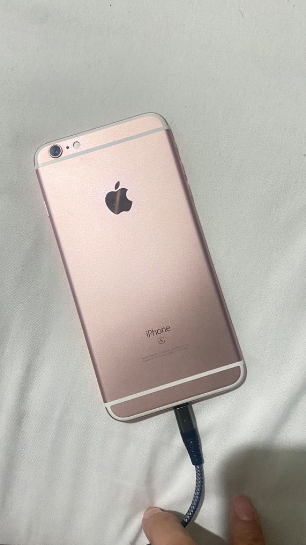 REPRICED‼️ iPhone 6s Plus (Category: iPhone 6 Series) located in Cavite. Submitted by papareja (Listing ID 1299917746, Image 2). Description: iPhone 6s Plus - 32gb From USA Lady owned. No scratches (crack on icture is tempered glass only) 99% smooth Cameras working No box Unit only Price negotiable for sure buyer RFS: need school funds.