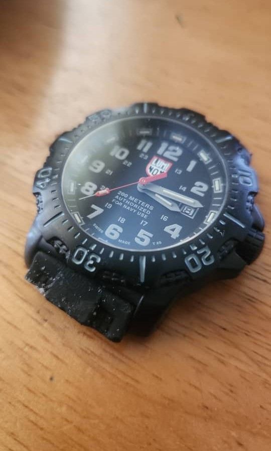 Luminox Authorized for Navy Use A.N.U. 4220 Series 4221 Men s Fashion Watches Accessories Watches on Carousell