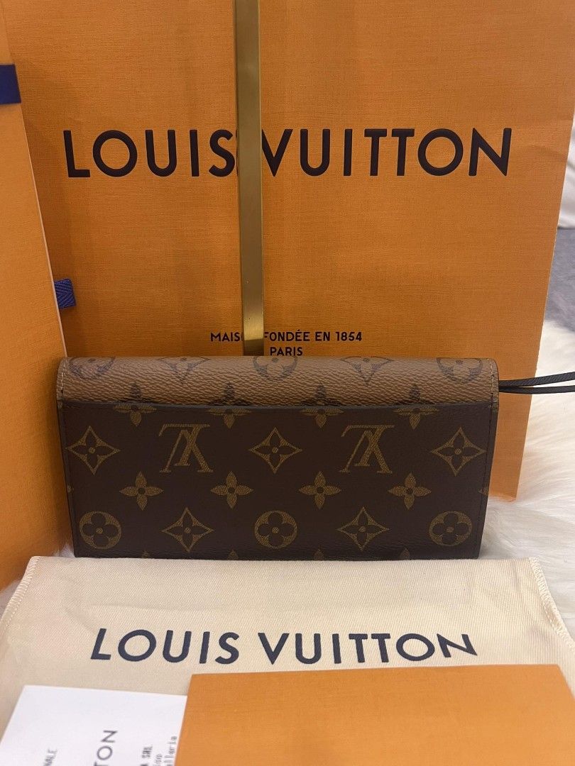 LV Emilie Monogram Reverse Wallet (Category: Luxury Bags & Wallets) located in Mabalacat. Submitted by maiyasluxurybagshoppe (Listing ID 1299945055, Image 3). Description: .