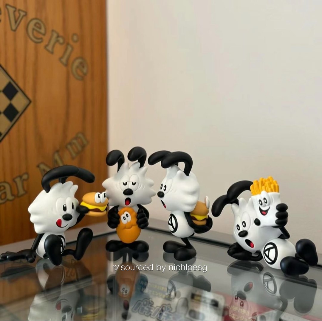 McDonalds x Verdy Vick FIGURES セット紙袋付き Verdy Vick x Mcdonald Figure 4 Pcs Set Limited Hong Kong