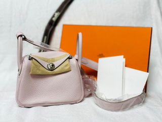 （分類：）位於 。 由 nida464289 提交（商品編號 1299867495，圖片 1）。簡介： 。
